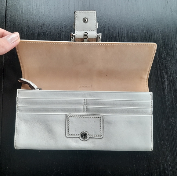 COACH leather wallet - Picture 2 of 6